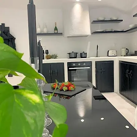 Aparthotel Panos