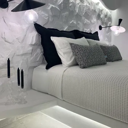 Panos Aparthotel 4*